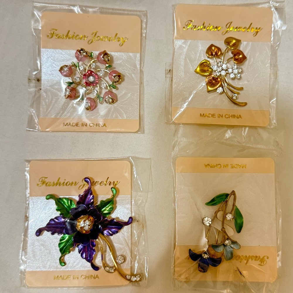 Floral Brooch Set - Multicolor - Picture 2 of 2